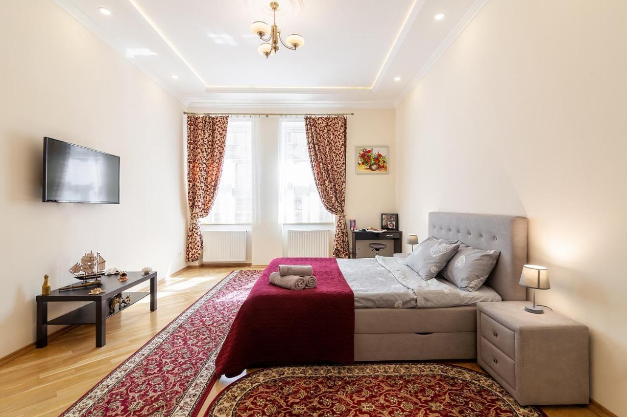 Apartment On Tamanska - Вулиця Дарії Гусяк Lviv Dış mekan fotoğraf