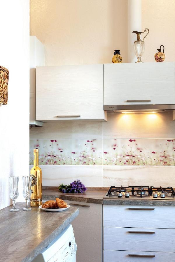 Apartment On Tamanska - Вулиця Дарії Гусяк Lviv Dış mekan fotoğraf