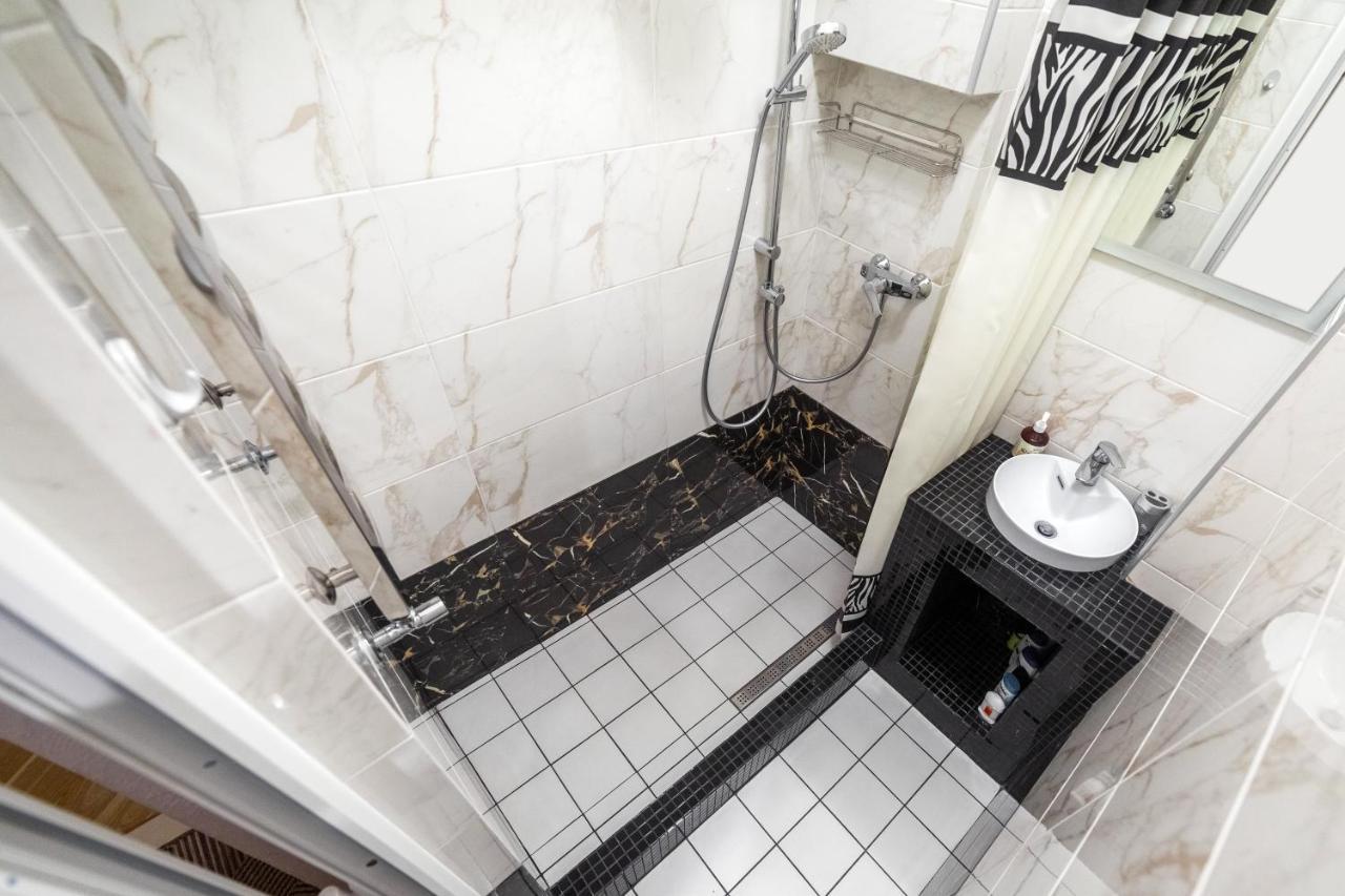 Apartment On Tamanska - Вулиця Дарії Гусяк Lviv Dış mekan fotoğraf