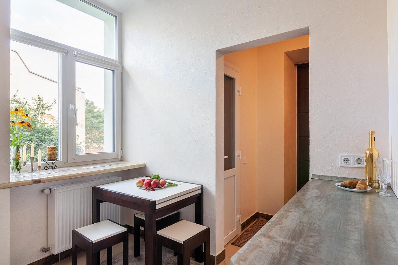 Apartment On Tamanska - Вулиця Дарії Гусяк Lviv Dış mekan fotoğraf
